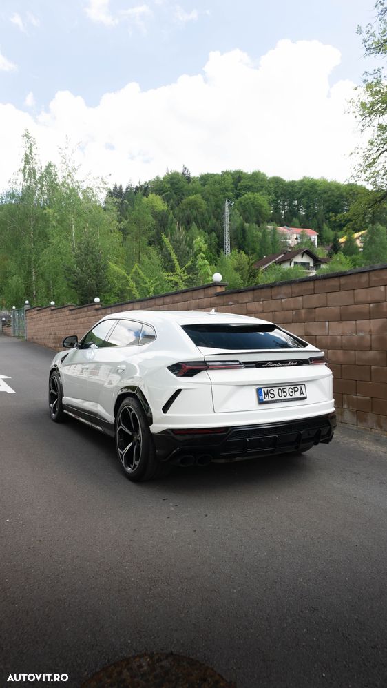 Lamborghini URUS - 6