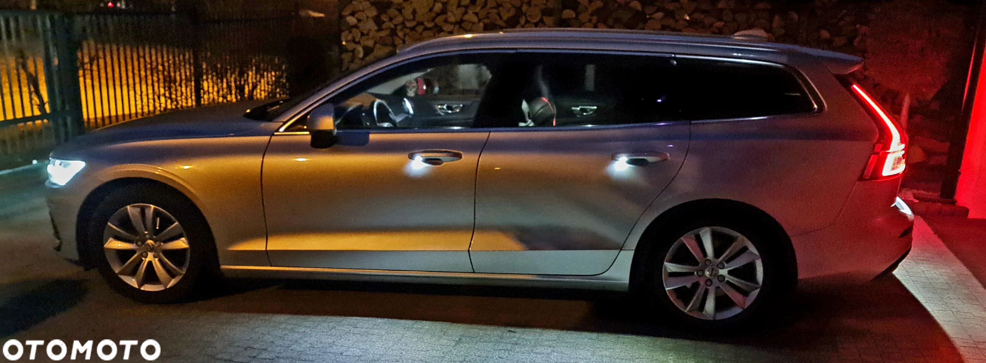 Volvo V60 D3 Momentum - 1