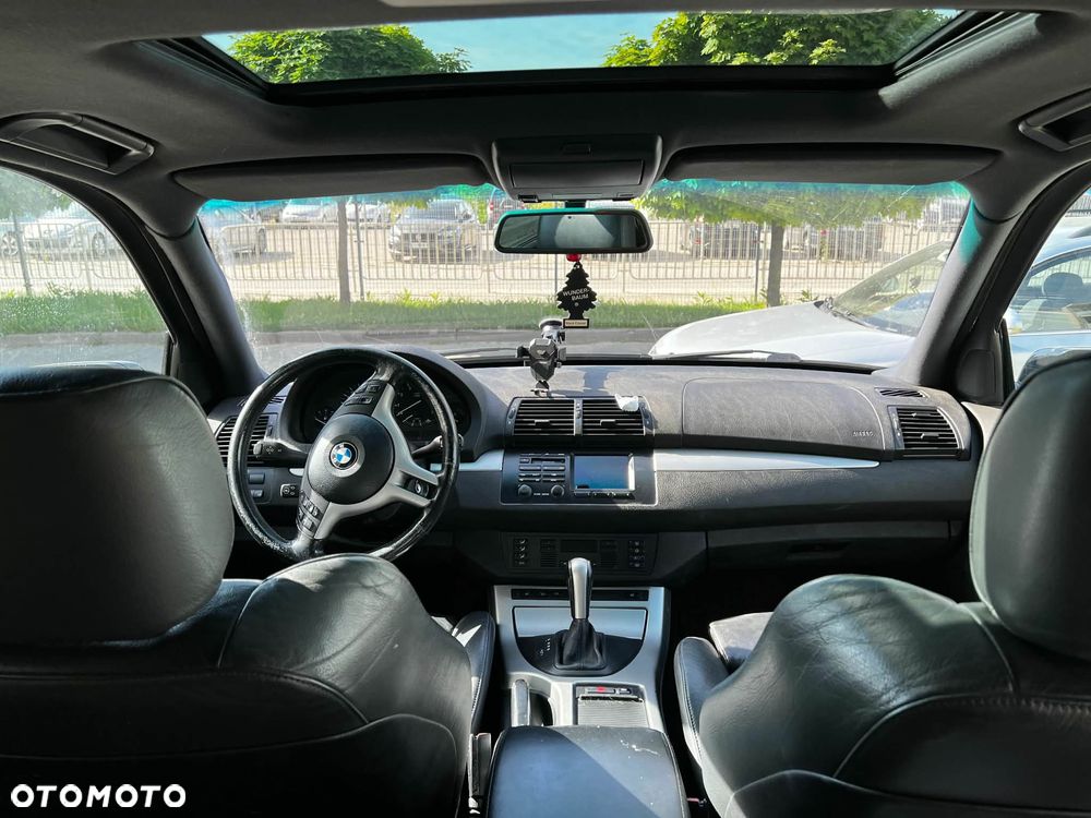 BMW X5 4.4i - 17
