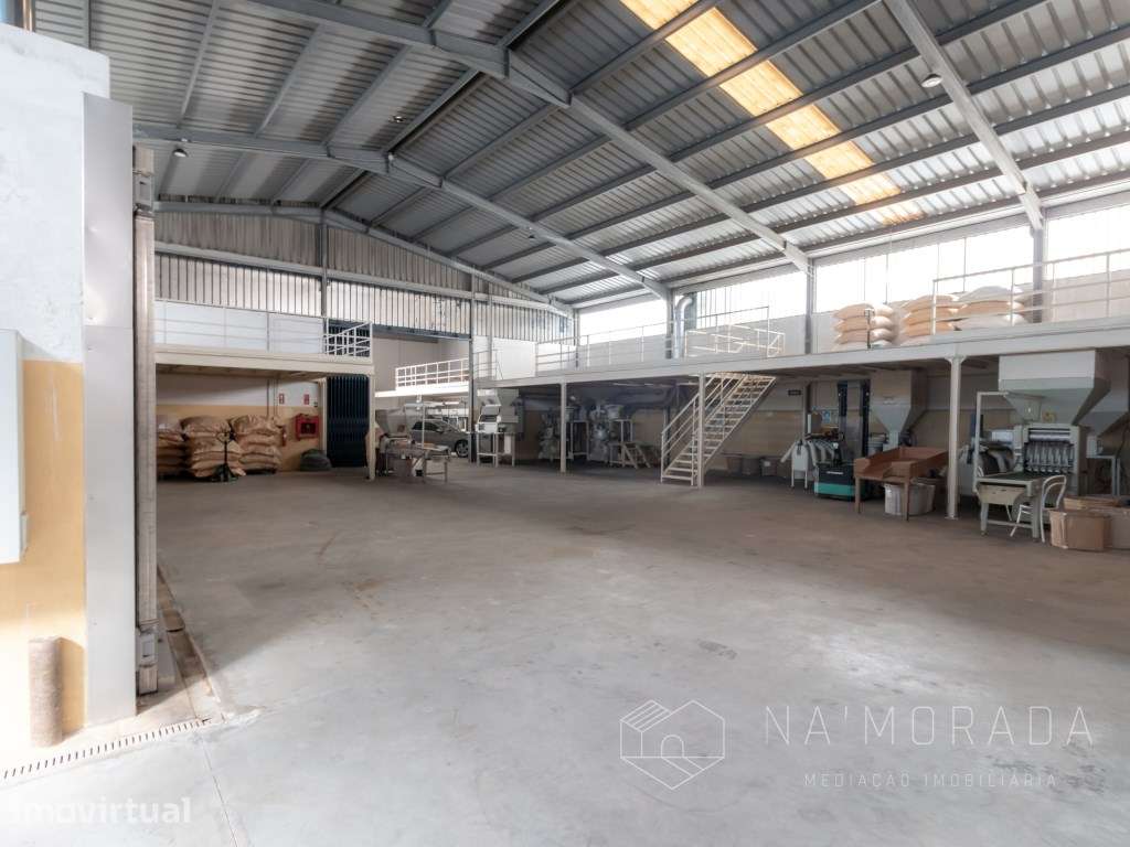 Armazém industrial para venda em Lourosa na Zona Industrial do Casa... - Grande imagem: 4/31