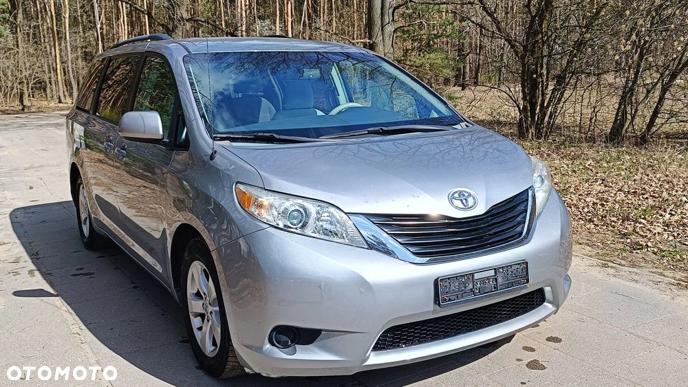 Toyota Sienna ver-3-5-v6-se - 4