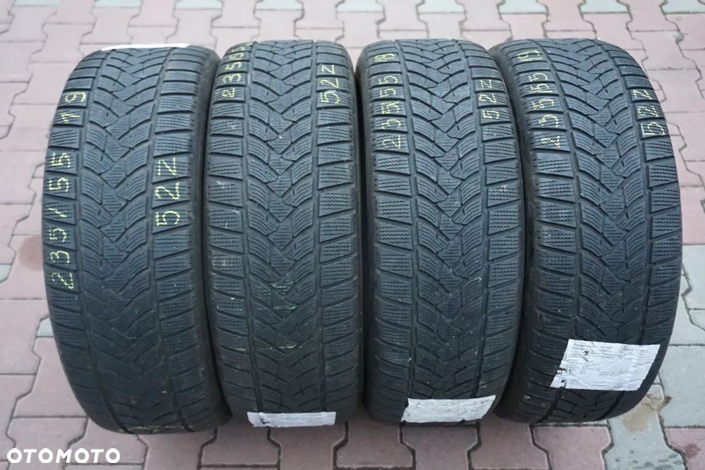 235 55 19 Dunlop Winter Sport 5 SUV - 1