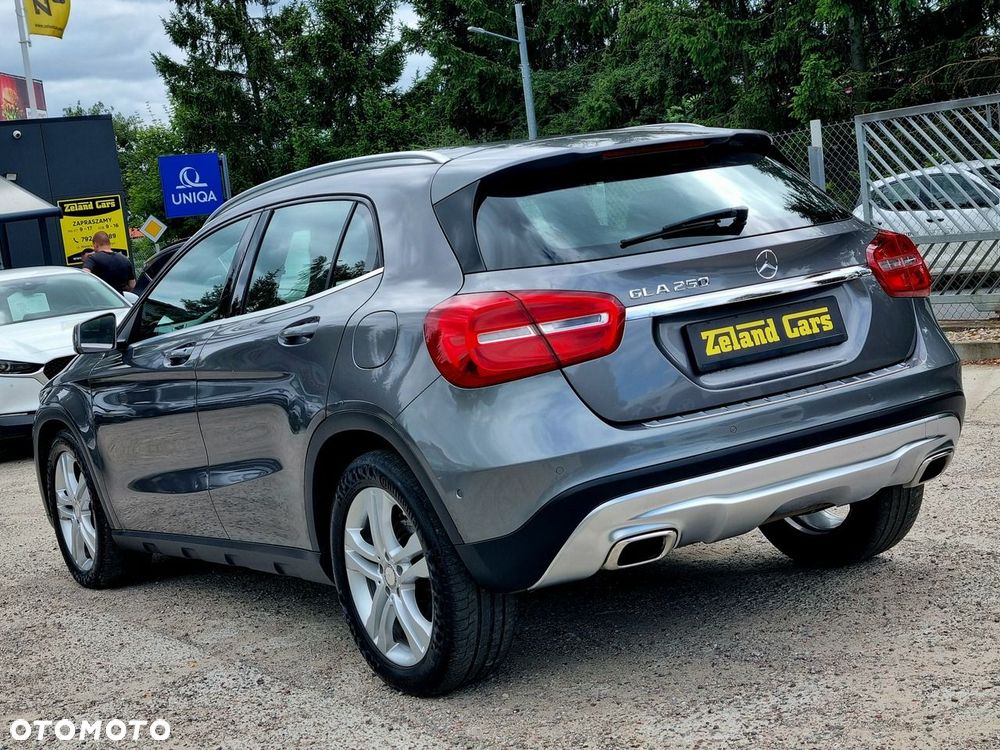 Mercedes-Benz GLA 250 7G-DCT Style - 7