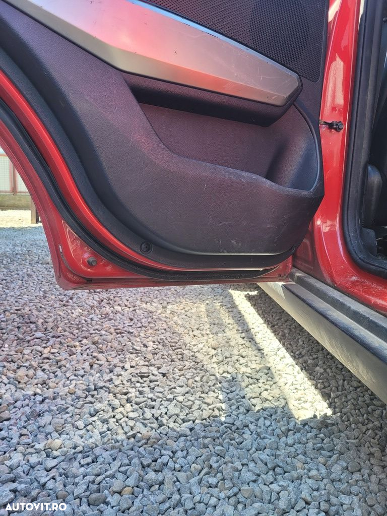 Usa Stanga Spate SsangYong Tivoli - SUV 4 Usi Flaming Red Pear RAM (1290) - 3