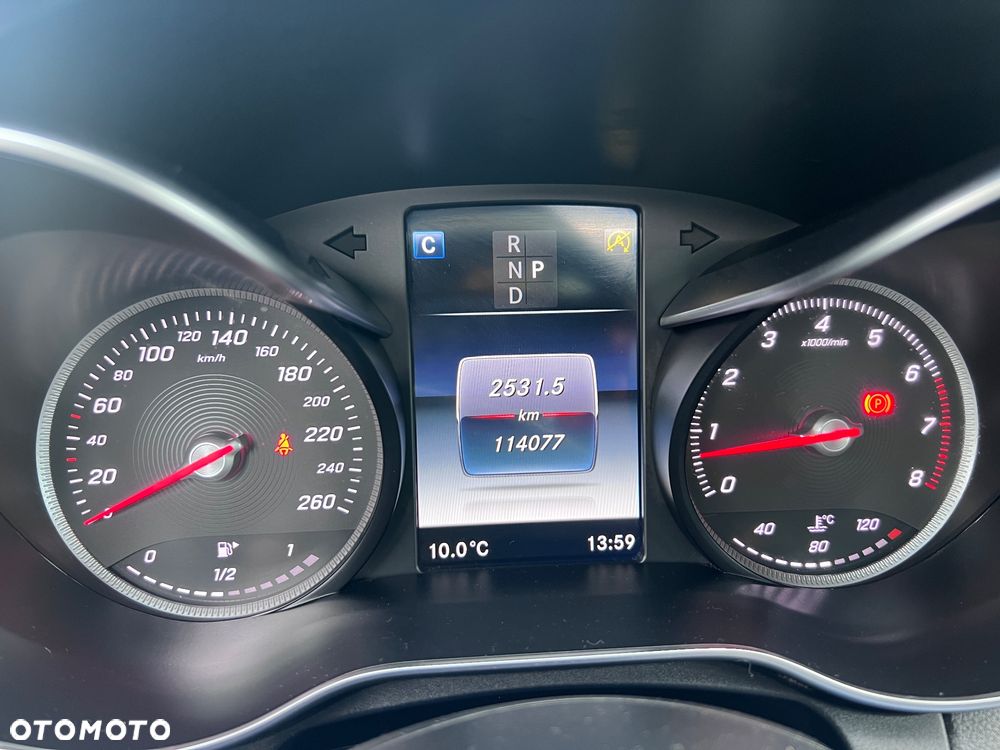 Mercedes-Benz Klasa C 200 4-Matic 9G-TRONIC - 32