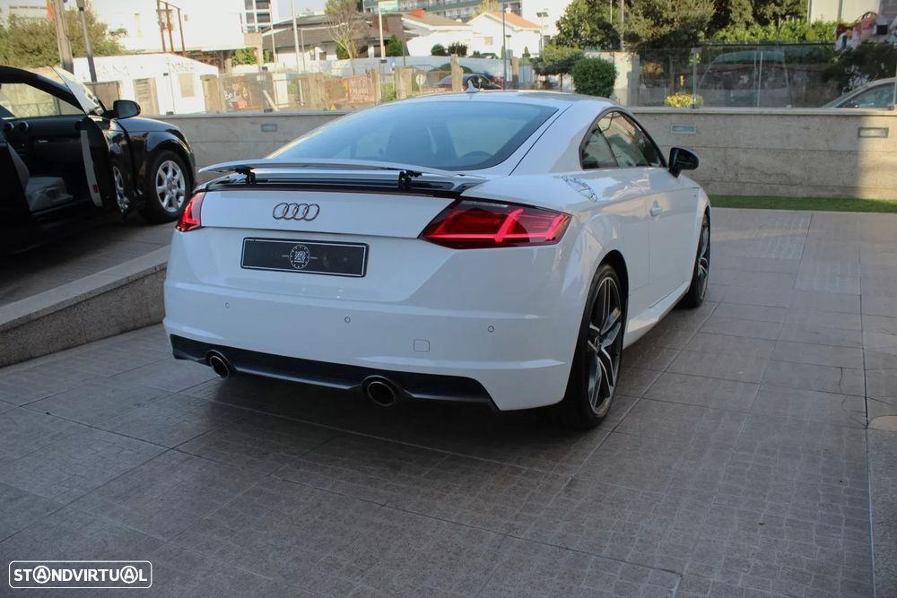 Audi TT Coupé - 8