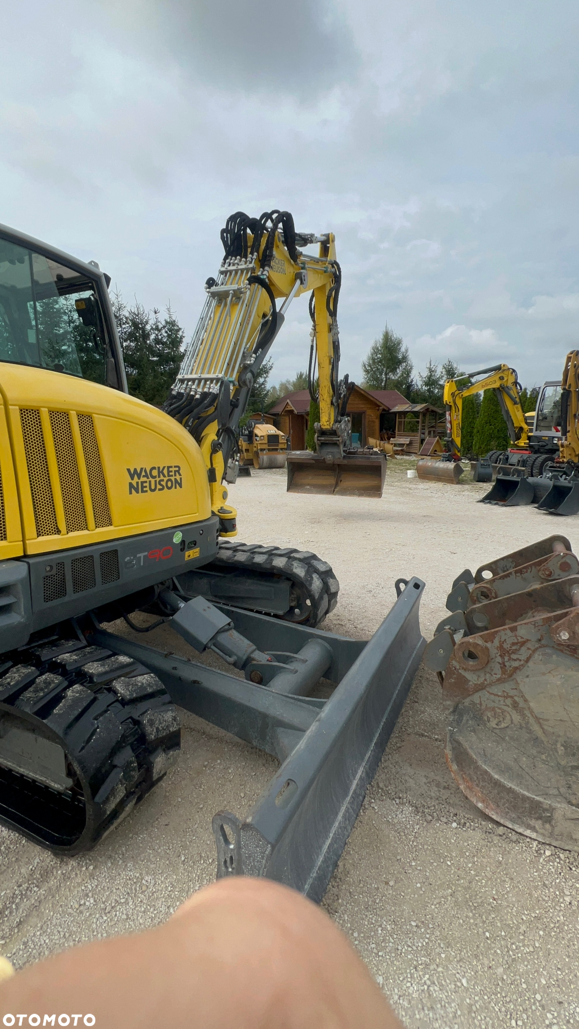 Wacker Neuson Koparka gąsienicowa 3xRAMIE łamane Wacker Neuson Et 90 KLIMA Deutz hydrozłącze hydrauliczne Liebherr SW33 LIKUFIX SWA33 + pilot auto hydrauliki 3 x łyżki org Liebherr 9 ton ET90 gumowe gasiennice 1 wł Cat 308 Jcb Yanmar atlas TEREX Liebherr złącze - 16