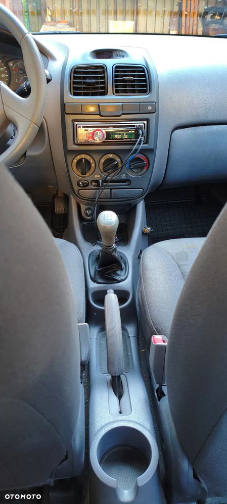 Hyundai Accent 1.5 Comfort - 9