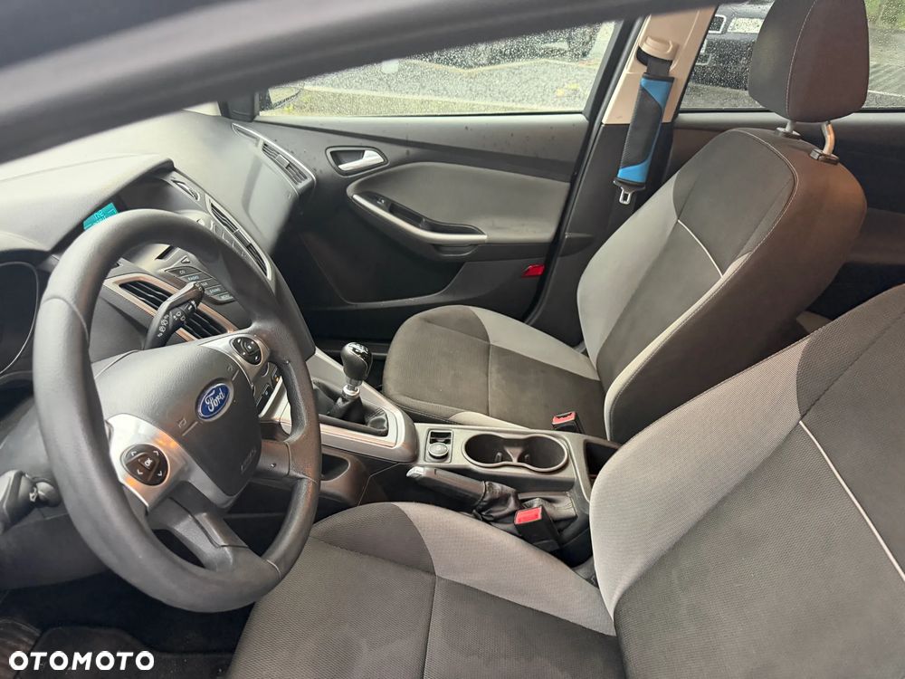 Ford Focus 1.0 EcoBoost Trend Sport - 13