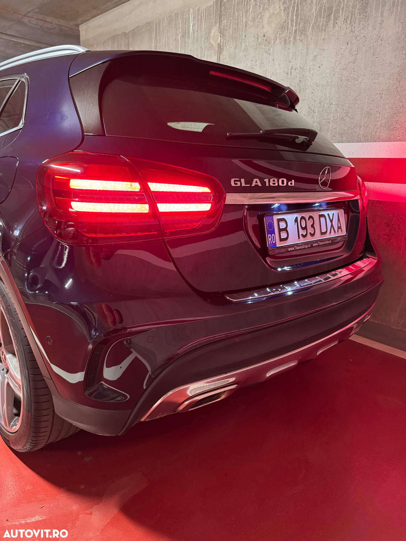 Mercedes-Benz GLA 180 (CDI) d 7G-DCT AMG Line - 11