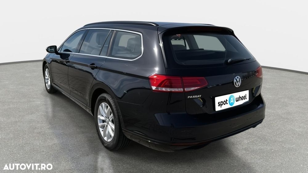Volkswagen Passat 2.0 TDI DSG Comfortline - 9