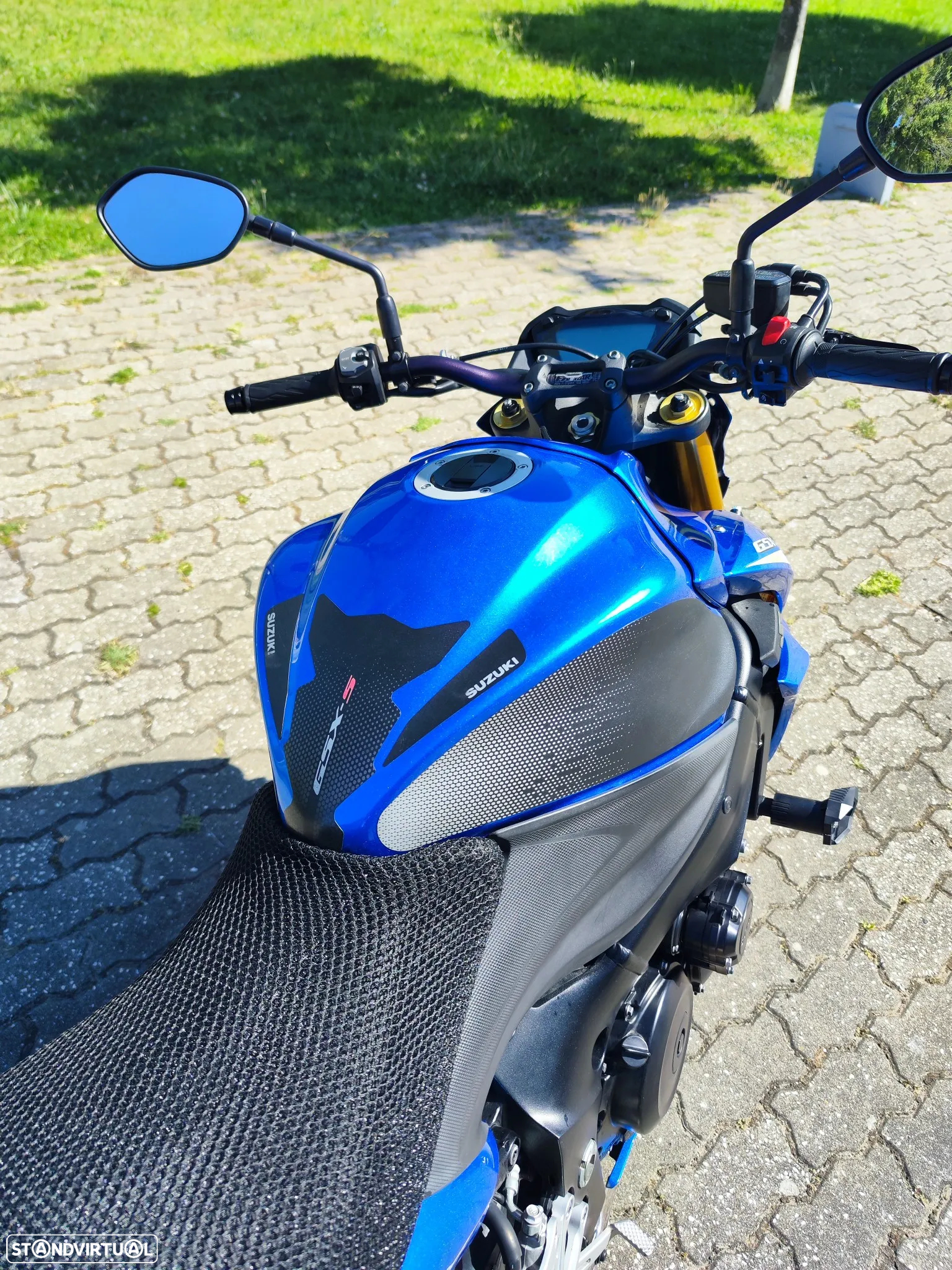Suzuki GSX S 1000 - 3
