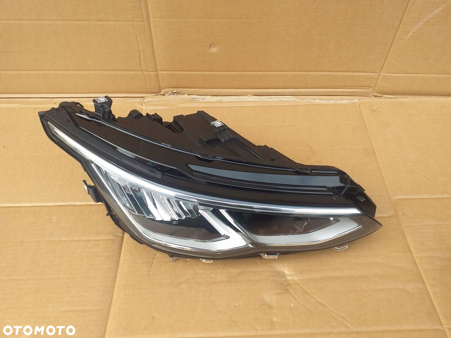 GOLF 8 PRAWA LAMPA NOWA 5H1941030 - 2