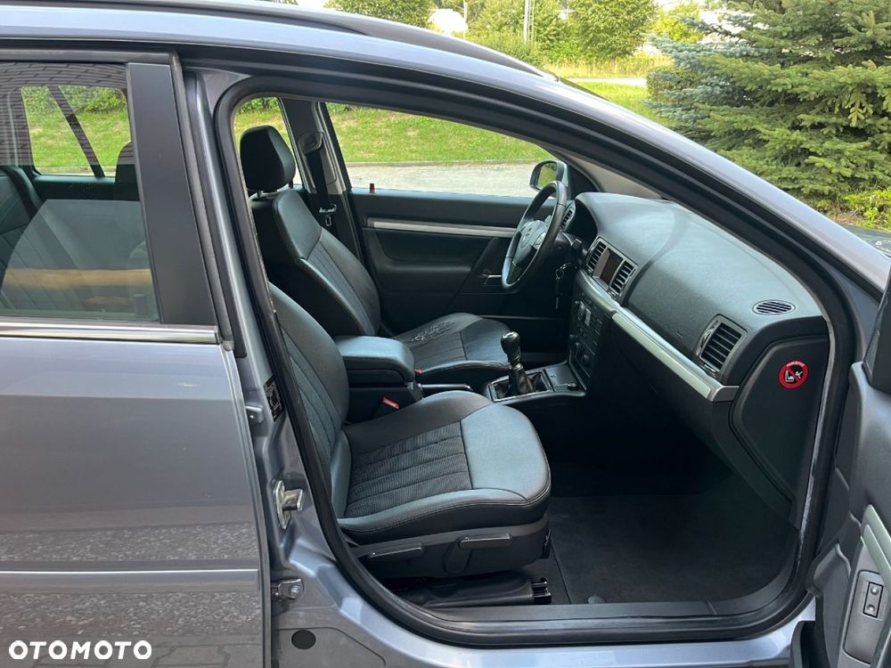 Opel Vectra 1.9 CDTI Business Sport - 17