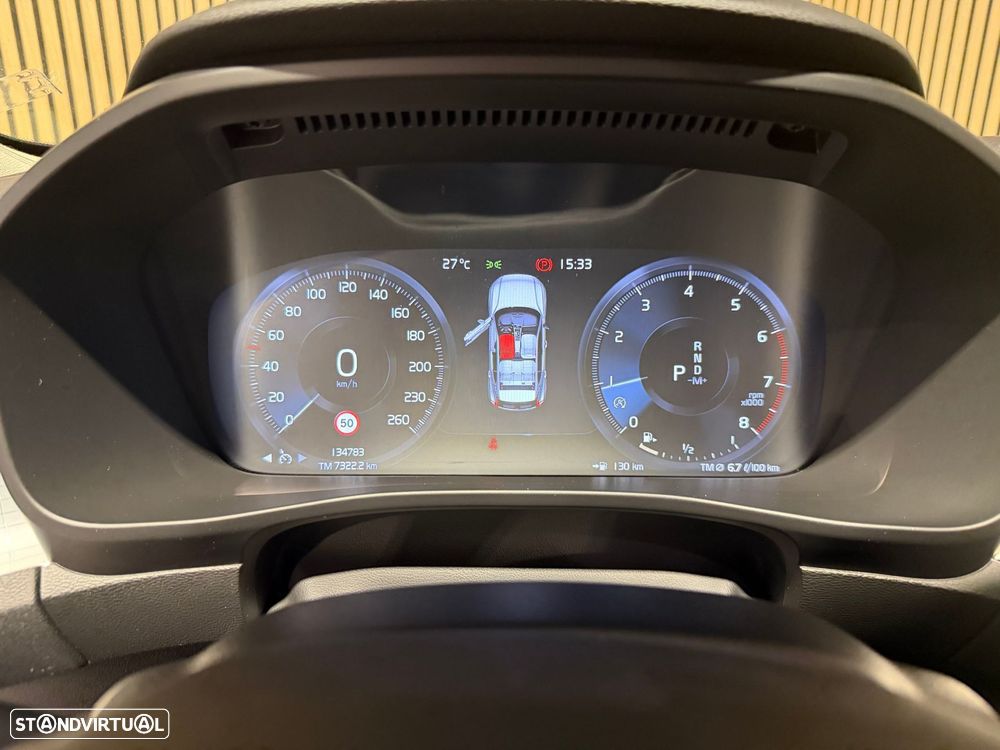 Volvo XC 40 T3 Geartronic Momentum Pro - 9