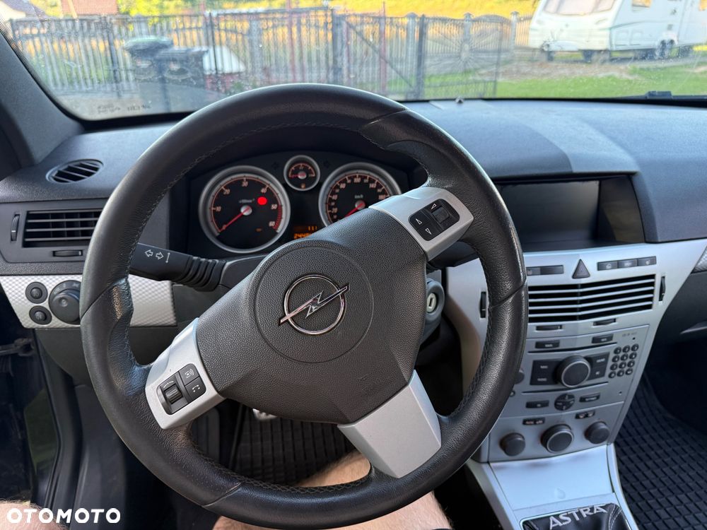 Opel Astra 1.9 CDTI Sport - 9