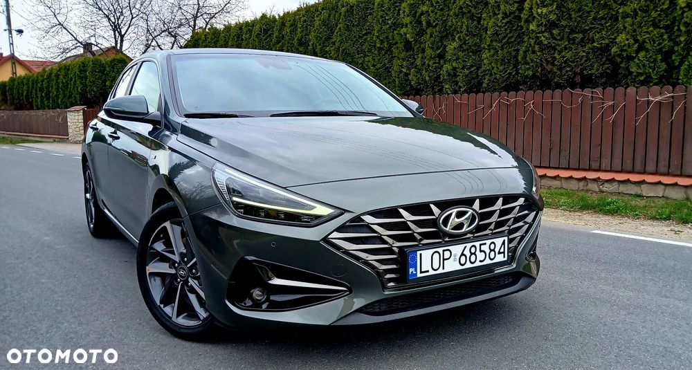 Hyundai i30 1.5 T-GDI 48V-Hybrid Intro - 2