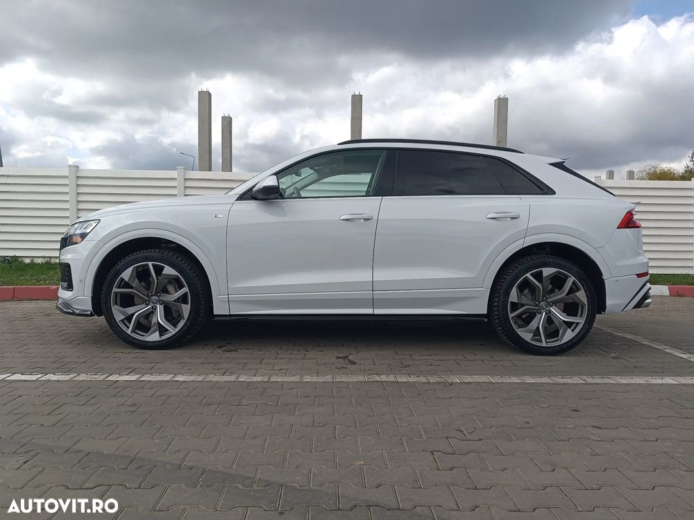 Audi Q8 ver-3-0-55-tfsi-quattro-tiptronic-mhev - 1