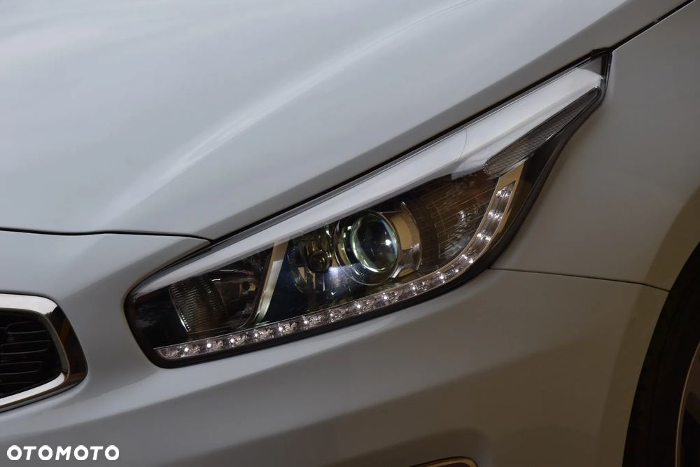 Kia Ceed 1.4 CVVT Dream-Team Edition - 5