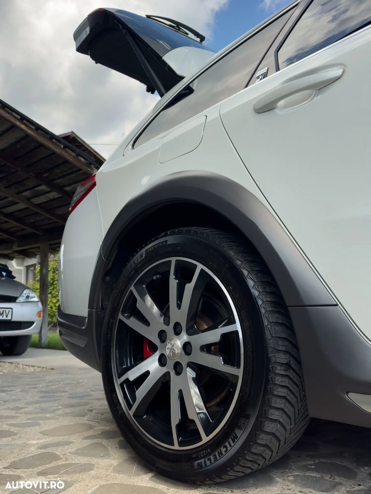 Peugeot 508 Hybrid 2.0 HDI 163cp + 37cp electric Feline - 6