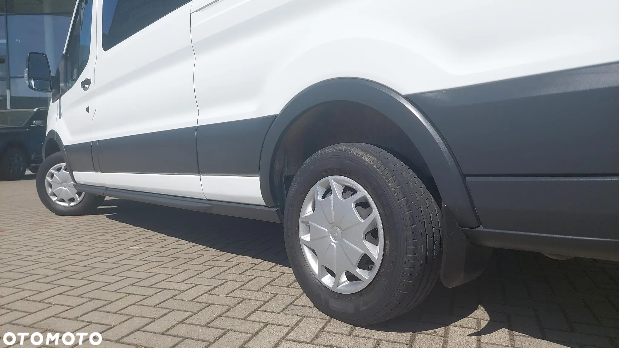 Ford Transit 350 L3H2 Trend - 11