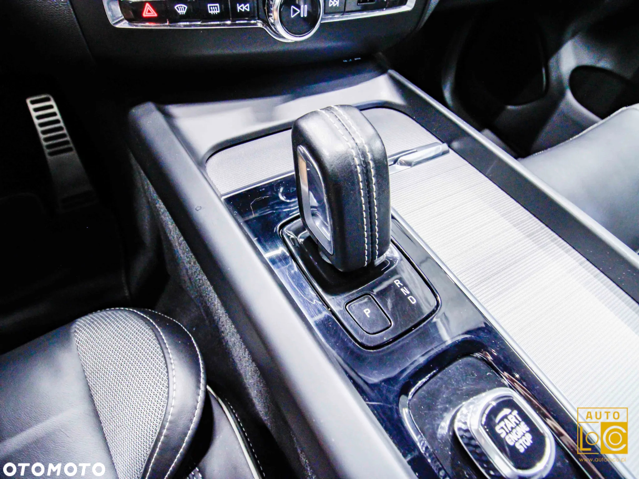 Volvo XC 60 B4 B R-Design - 27