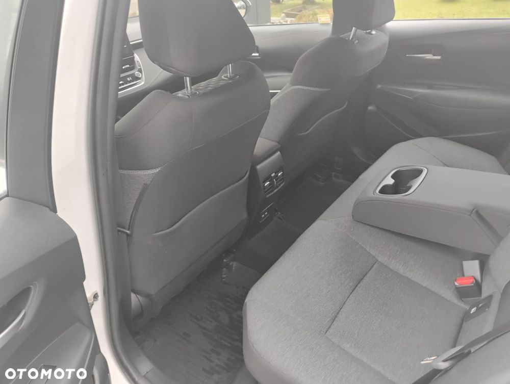 Toyota Corolla 1.8 Hybrid Comfort - 13