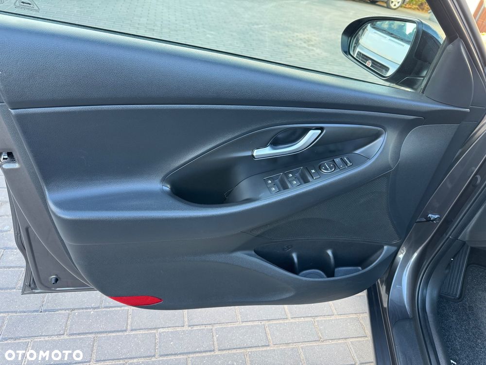 Hyundai i30 1.4 T-GDI YES!+ - 26