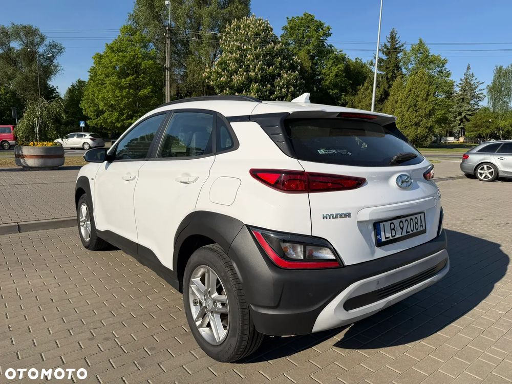 Hyundai Kona - 11