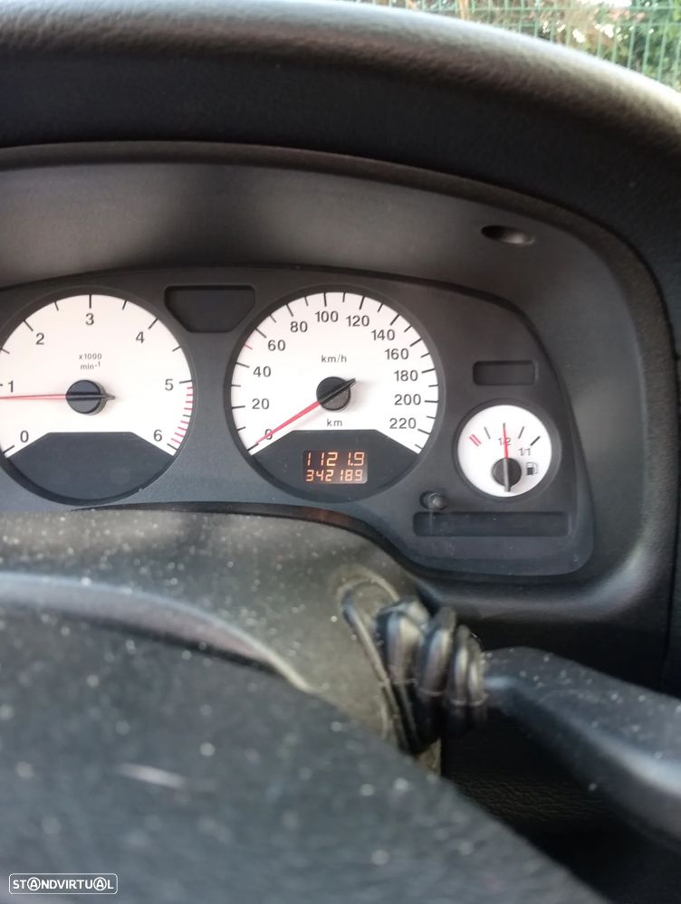 Opel Astra Caravan - 7