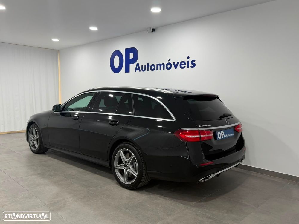 Mercedes-Benz E 300 de AMG Line - 4