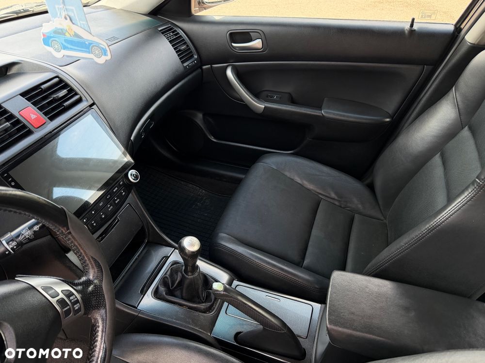 Honda Accord 2.0 Comfort - 16