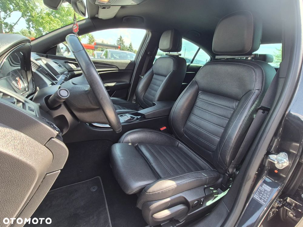 Opel Insignia 1.4 T Cosmo S&S - 26