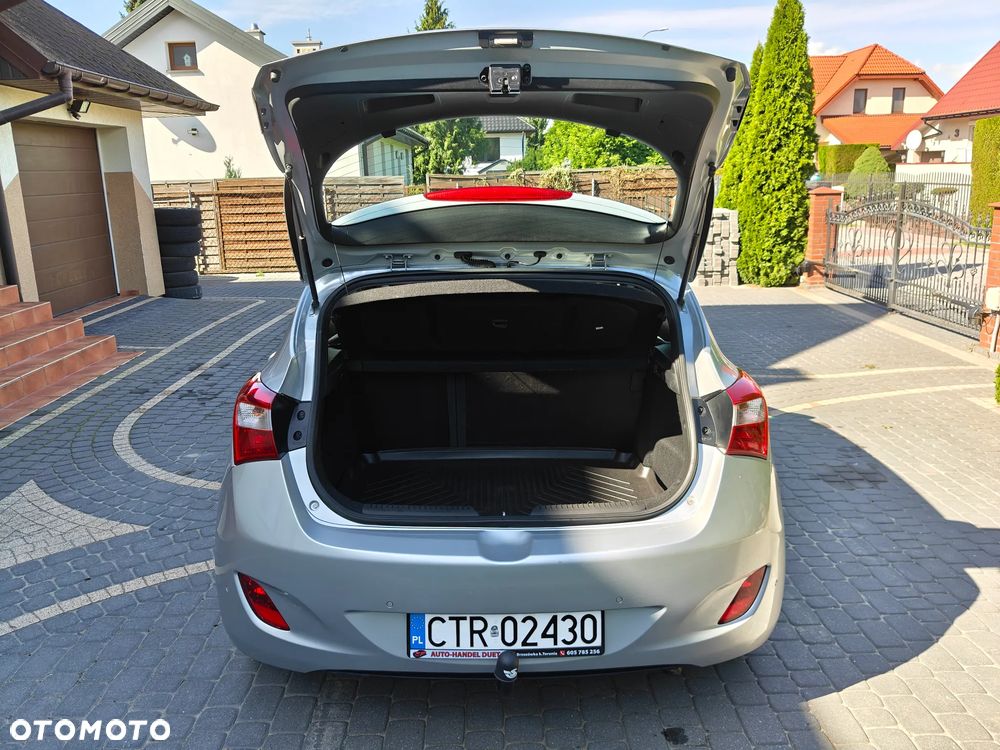 Hyundai i30 - 23