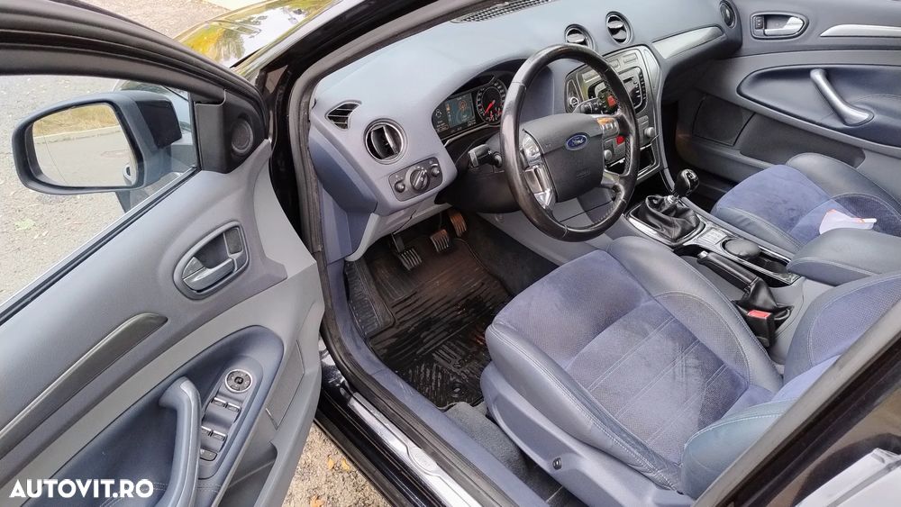 Ford Mondeo 2.0 TDCi Titanium X - 16