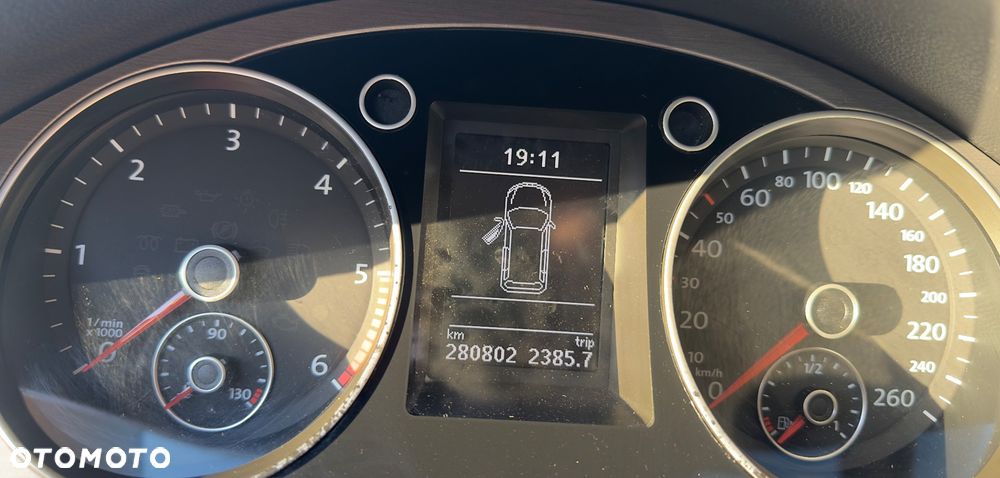 Volkswagen Passat 2.0 TDI DPF Comfortline DSG - 11