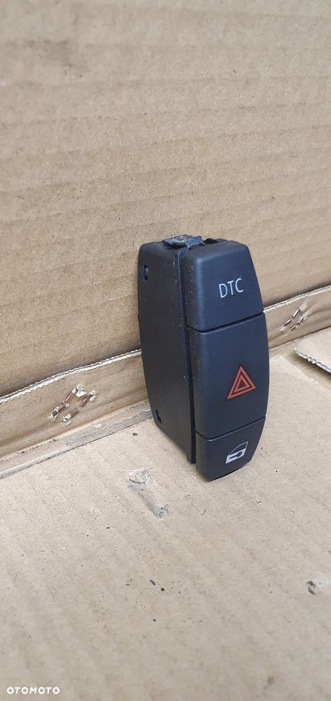Przełącznik świateł awaryjnych centralnego zamka DTC BMW I E81 E87 6945603 - 3