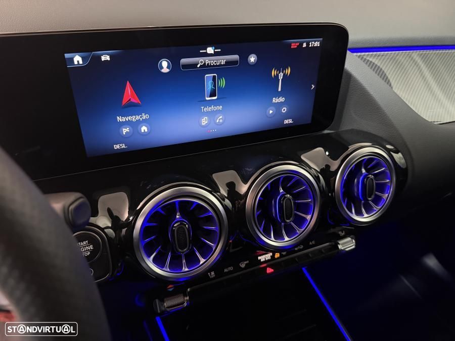 Mercedes-Benz GLA 200 d AMG Line - 17