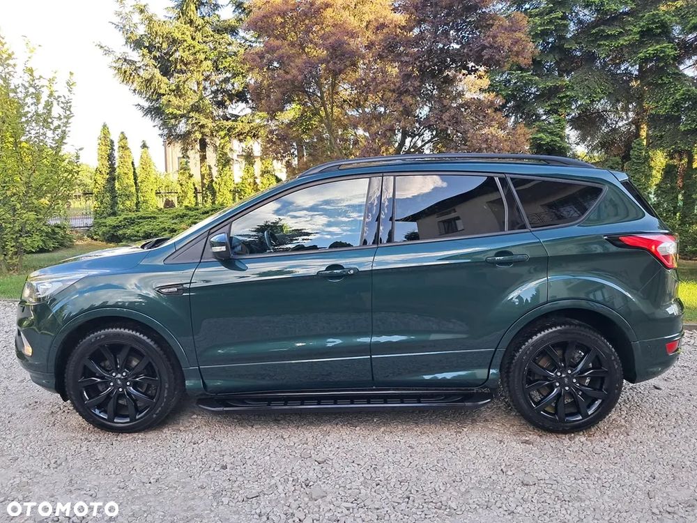 Ford Kuga 1.5 EcoBoost 2x4 ST-Line - 4