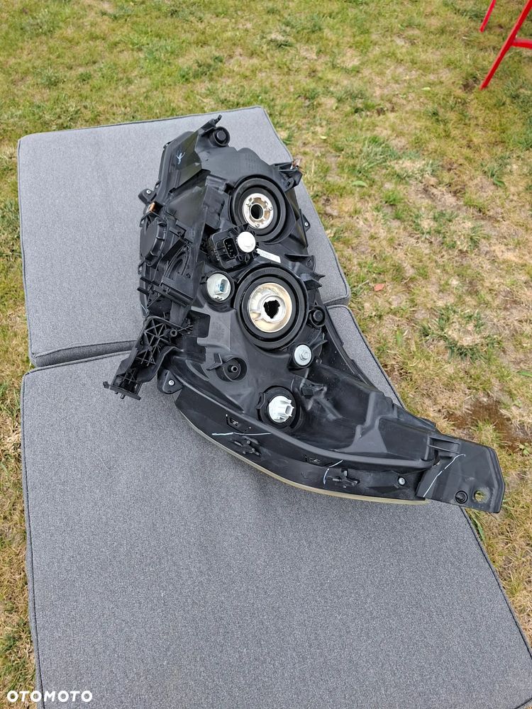 Honda CR-V IV lift lampa przednia prawa led Europa . Oryginał - 7
