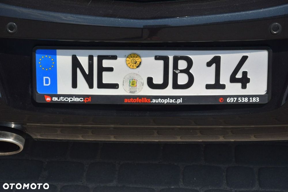 Opel Corsa 1.4 16V 150 Jahre - 12