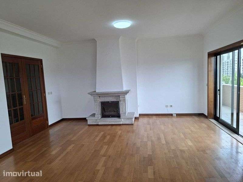 apartamento T3 alugar - Grande imagem: 2/12