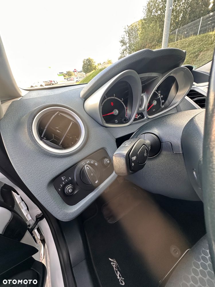 Ford Fiesta 1.25 Titanium - 18