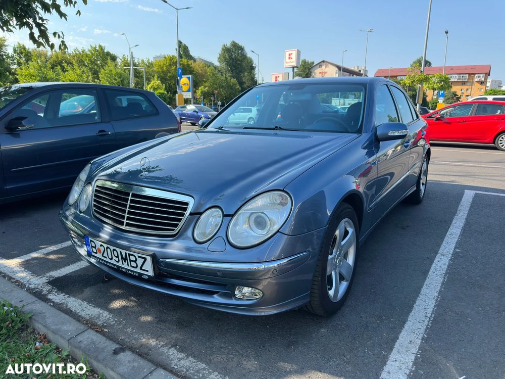 Mercedes-Benz E 320 4-Matic Aut Avantgarde - 4