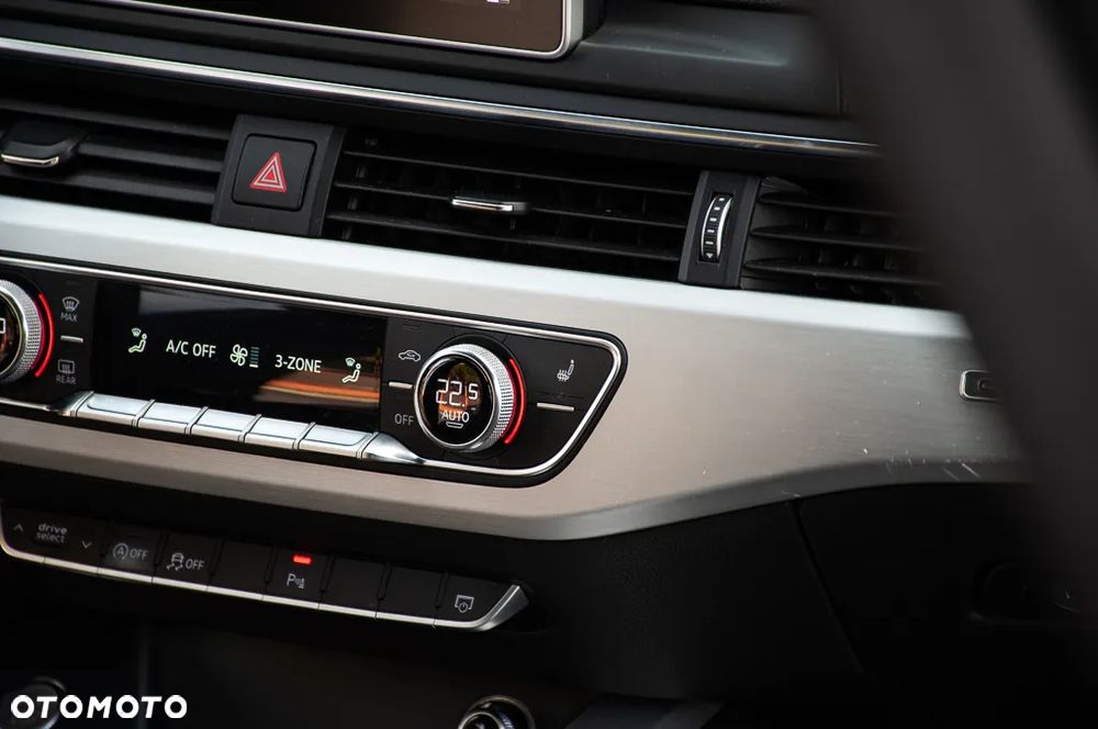Audi A4 Avant 2.0 TDI Quattro S tronic - 30