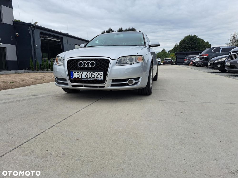Audi A4 Limousine - 2