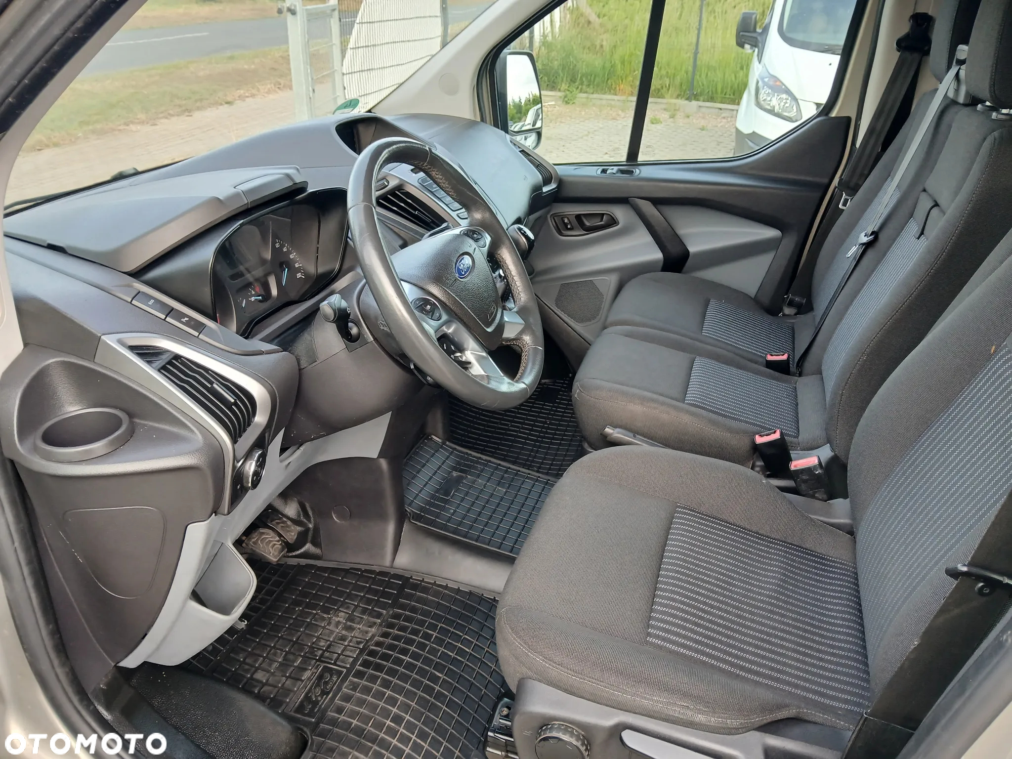 Ford Transit Custom 290 L1H1 Ambiente - 9