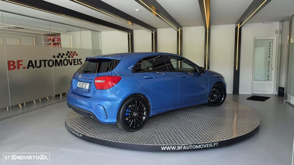 Mercedes-Benz A 180 d AMG Line - 5