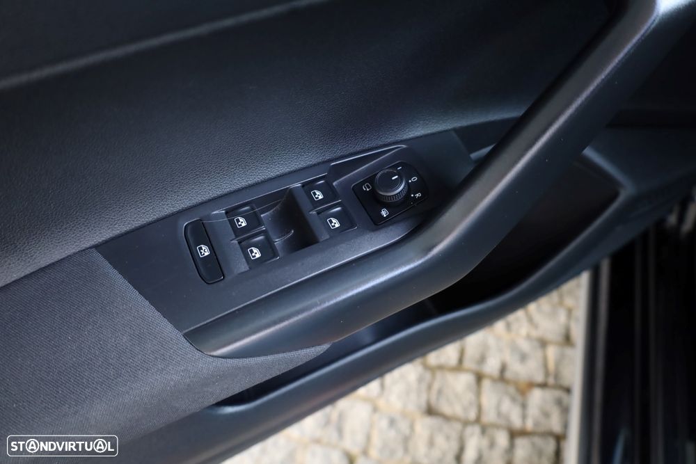 VW Taigo 1.0 TSI Urban - 38