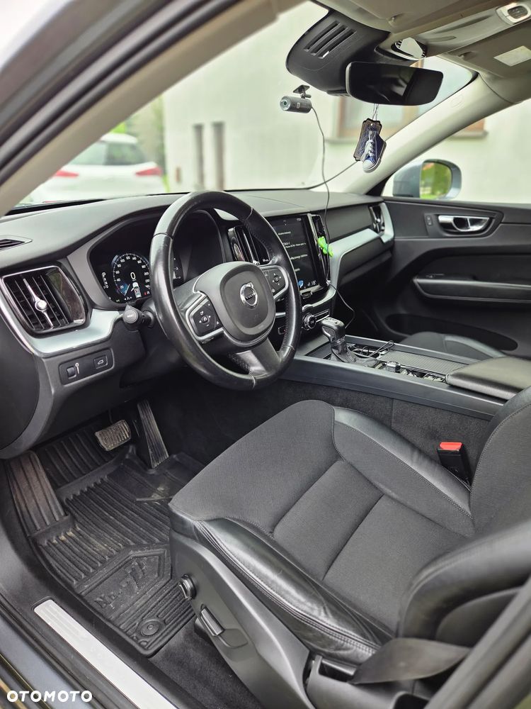 Volvo XC 60 D4 AWD Geartronic Momentum - 18
